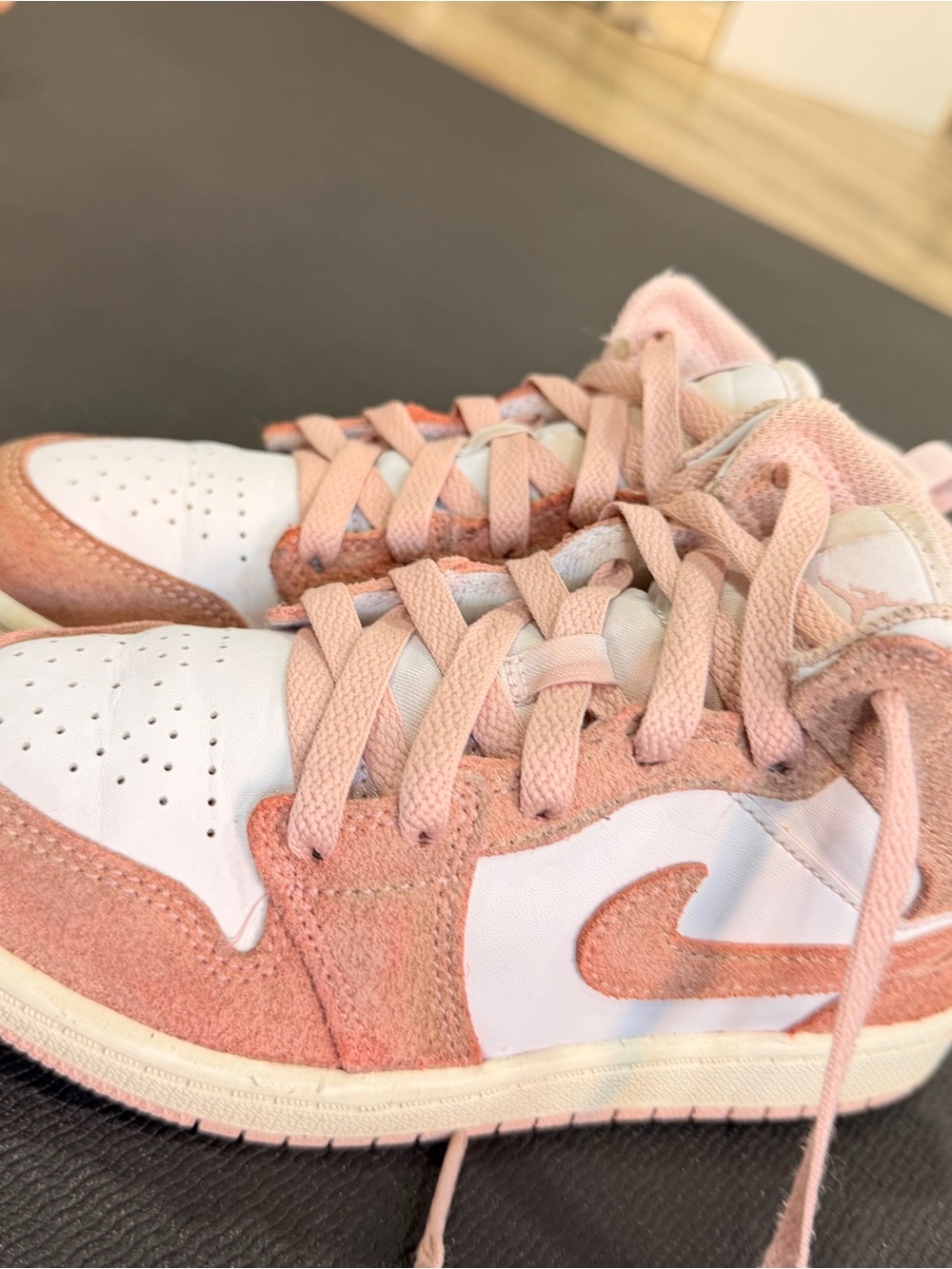 Nike Kids Pink and White Low-Top Sneakers with Suede Overlays